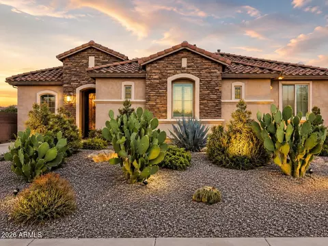 3863 S Whitman Cir, Mesa, AZ 85212