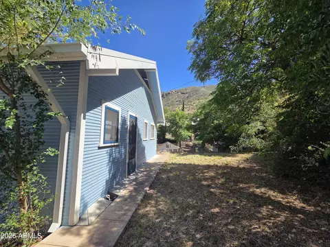 Exterior - 404 Roberts Ave, Bisbee, AZ 85603 photo 9 of 10
