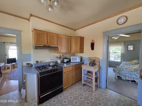 Kitchen - 404 Roberts Ave, Bisbee, AZ 85603 photo 3 of 4