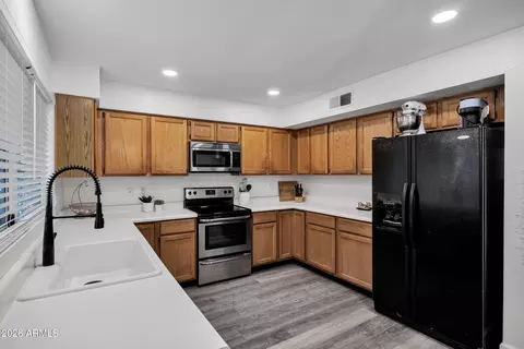 Kitchen - 4314 E Harvard Ave, Gilbert, AZ 85234 photo 2 of 4