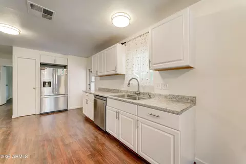 3448 E Beverly Ln, Phoenix, AZ 85032 photo 3