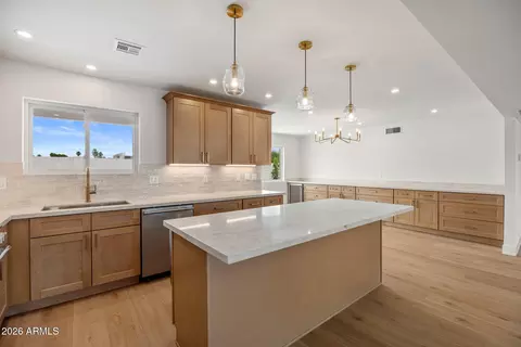 Kitchen - 3616 E Wethersfield Rd, Phoenix, AZ 85032 photo 4 of 4