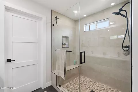 Bath - 4845 E Fairmount Ave, Phoenix, AZ 85018 photo 4 of 7