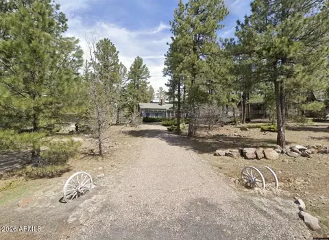 700 E Crestline Rd, Munds Park, AZ 86017