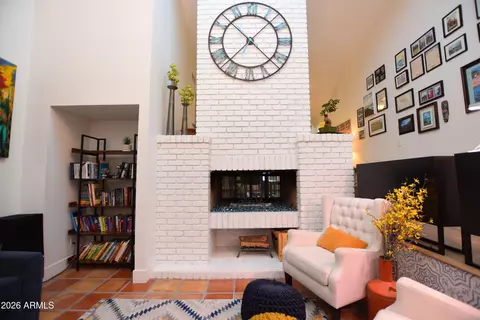 Living - 201 W Pershing Ave, Phoenix, AZ 85029 photo 5 of 5