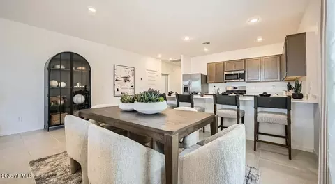 Dining - 9517 W Whitton Ave, Phoenix, AZ 85037 photo 1 of 1