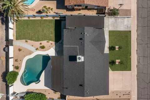 View/Area - 3440 E Laurel Ln, Phoenix, AZ 85028 photo 3 of 4