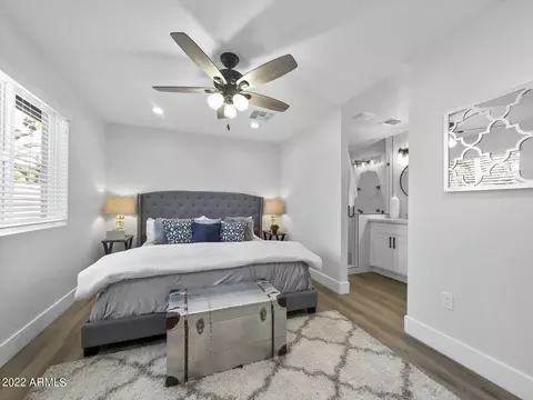 Bedroom - 3440 E Laurel Ln, Phoenix, AZ 85028 photo 2 of 5
