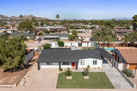 View/Area - 3440 E Laurel Ln, Phoenix, AZ 85028 photo 4 of 4