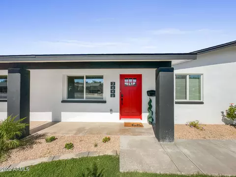 Exterior - 3440 E Laurel Ln, Phoenix, AZ 85028 photo 2 of 2