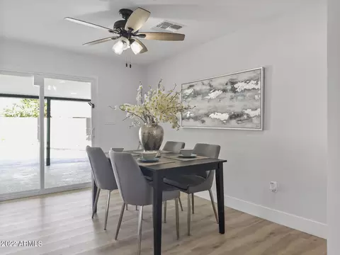 Dining - 3440 E Laurel Ln, Phoenix, AZ 85028 photo 1 of 2