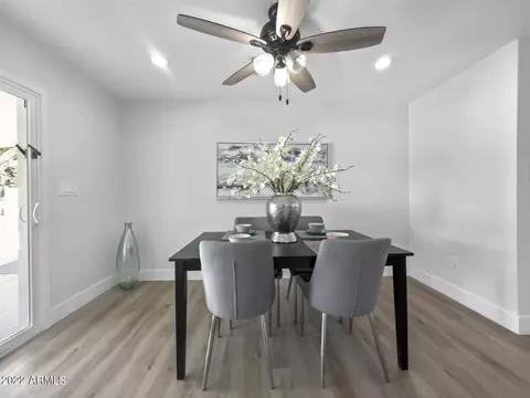 Dining - 3440 E Laurel Ln, Phoenix, AZ 85028 photo 2 of 2