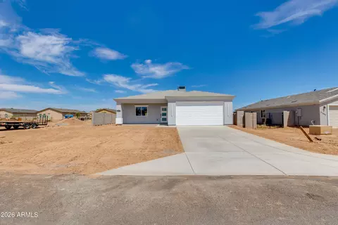 32001 N Poplar St, Wittmann, AZ 85361