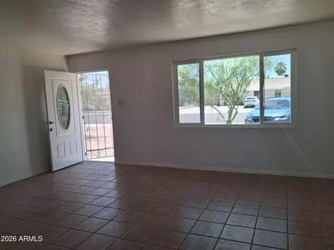4716 W Osborn Rd, Phoenix, AZ 85031 photo 4