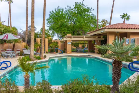 Exterior - 735 E North Ln #2, Phoenix, AZ 85020 photo 8 of 8