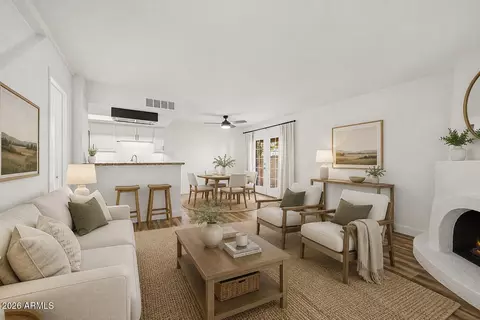 Living - 735 E North Ln #2, Phoenix, AZ 85020 photo 3 of 5