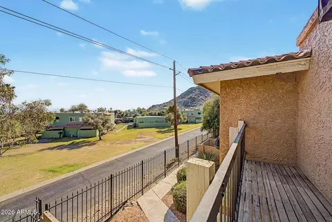 Exterior - 735 E North Ln #2, Phoenix, AZ 85020 photo 1 of 8