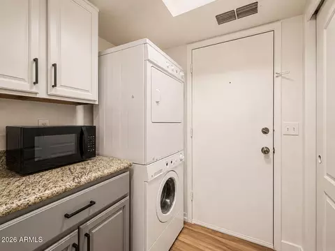 Other - 735 E North Ln #2, Phoenix, AZ 85020 photo 3 of 7
