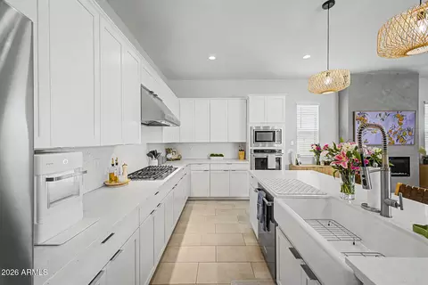 Kitchen - 11053 E Utah Ave, Mesa, AZ 85212 photo 2 of 3