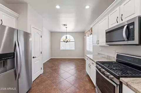 Kitchen - 4445 E Blue Sage Rd, Gilbert, AZ 85297 photo 3 of 4