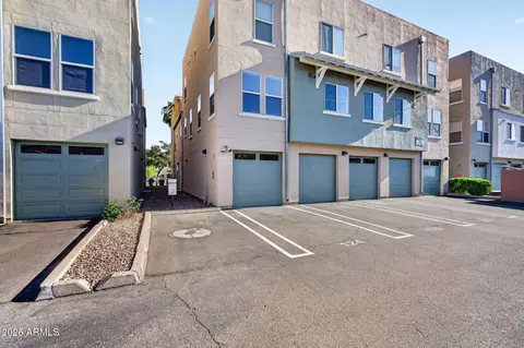 Exterior - 706 E Washington St #124, Phoenix, AZ 85034 photo 7 of 8
