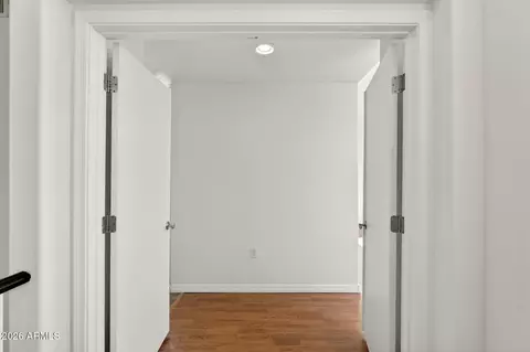 Entry Way - 706 E Washington St #124, Phoenix, AZ 85034 photo 2 of 2