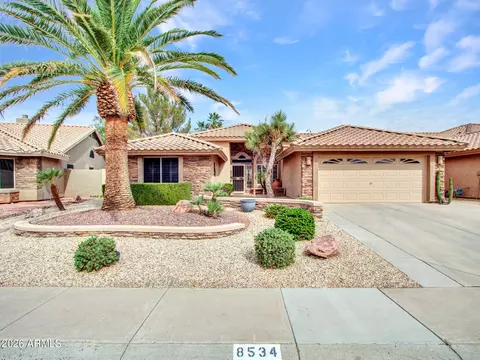 8534 W Wescott Dr, Peoria, AZ 85382
