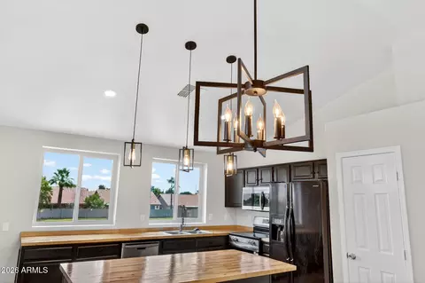 Kitchen - 1417 E Mineral Rd, Gilbert, AZ 85234 photo 10 of 10