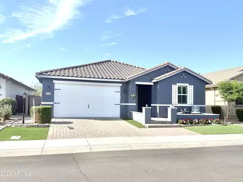 Exterior - 3959 E Liberty Ln E, Gilbert, AZ 85296 photo 2 of 5