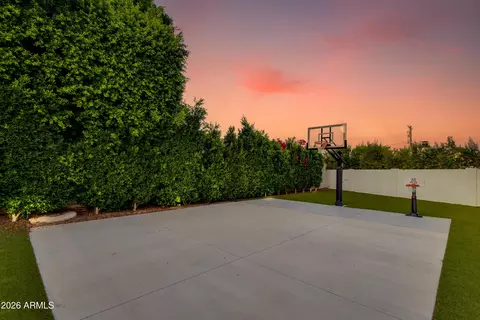 Exterior - 5502 E Mariposa St, Phoenix, AZ 85018 photo 6 of 10