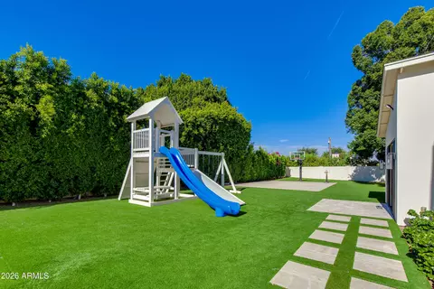 Exterior - 5502 E Mariposa St, Phoenix, AZ 85018 photo 5 of 10