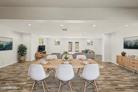 Dining - 1522 W Lawrence Ln, Phoenix, AZ 85021 photo 1 of 1