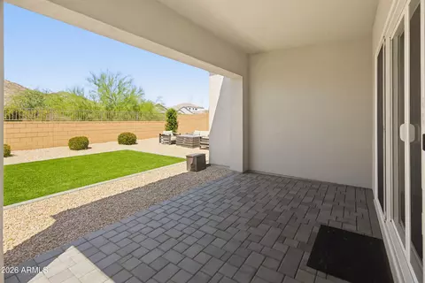 Exterior - 2120 E Park View Ln, Phoenix, AZ 85024 photo 6 of 8