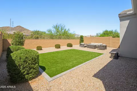 Exterior - 2120 E Park View Ln, Phoenix, AZ 85024 photo 7 of 8