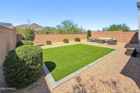 Exterior - 2120 E Park View Ln, Phoenix, AZ 85024 photo 3 of 8