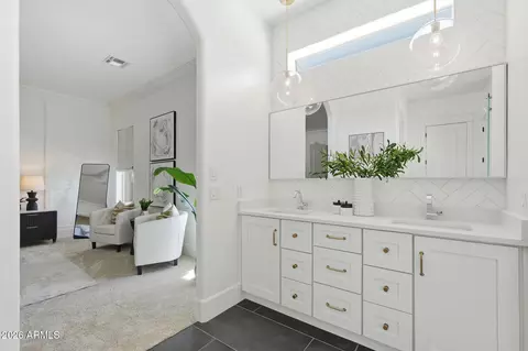 Bath - 215 S Parkcrest St, Gilbert, AZ 85296 photo 2 of 5
