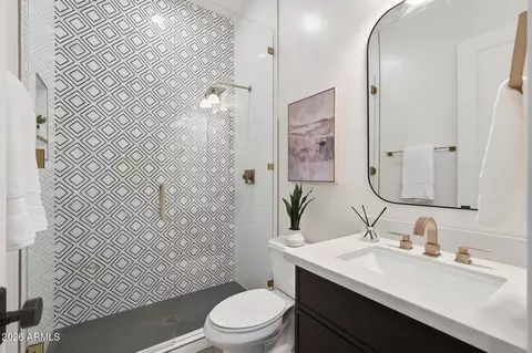 Bath - 215 S Parkcrest St, Gilbert, AZ 85296 photo 5 of 5