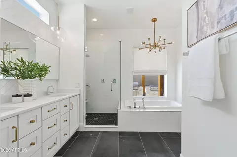 Bath - 215 S Parkcrest St, Gilbert, AZ 85296 photo 1 of 5
