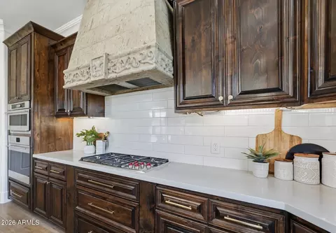 Kitchen - 215 S Parkcrest St, Gilbert, AZ 85296 photo 3 of 5