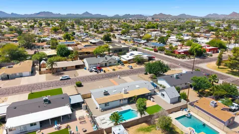 View/Area - 4240 E Desert Cactus St, Phoenix, AZ 85032 photo 12 of 13
