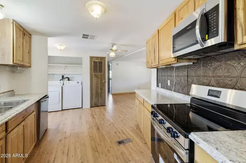293 S Belaire Rd, Apache Junction, AZ 85119 photo 5