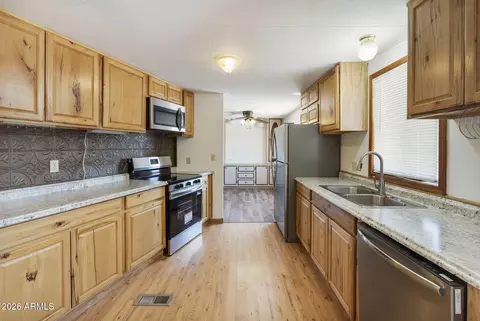 293 S Belaire Rd, Apache Junction, AZ 85119 photo 4