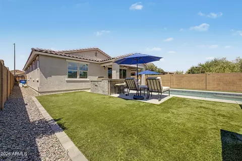 Exterior - 725 E Liberty Ln, Gilbert, AZ 85296 photo 5 of 6