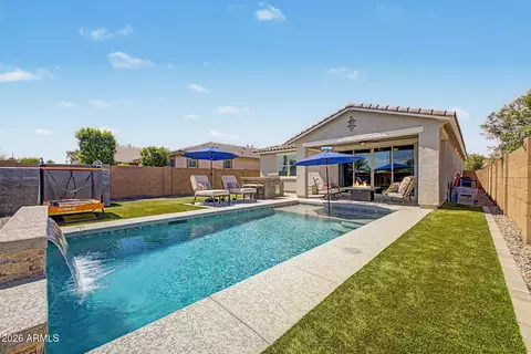 Exterior - 725 E Liberty Ln, Gilbert, AZ 85296 photo 1 of 6
