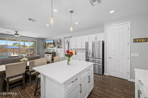 Kitchen - 725 E Liberty Ln, Gilbert, AZ 85296 photo 4 of 4