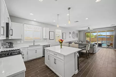 Kitchen - 725 E Liberty Ln, Gilbert, AZ 85296 photo 1 of 4