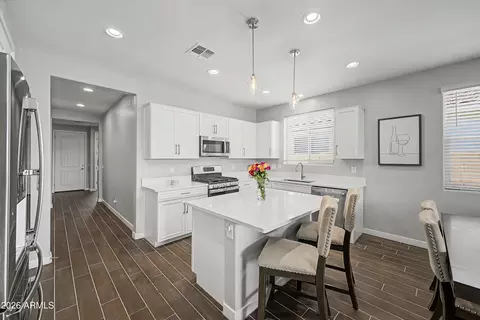 Kitchen - 725 E Liberty Ln, Gilbert, AZ 85296 photo 2 of 4