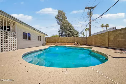Exterior - 2009 E 3rd Dr, Mesa, AZ 85204 photo 10 of 11