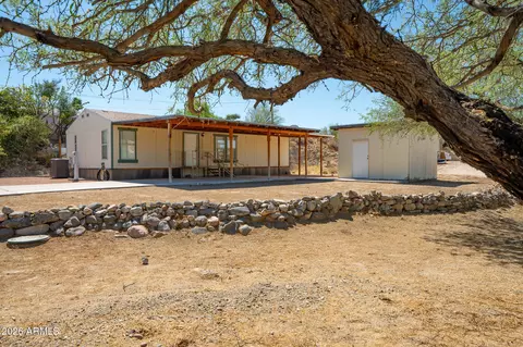 19725 E Squaw Valley Dr, Black Canyon City, AZ 85324