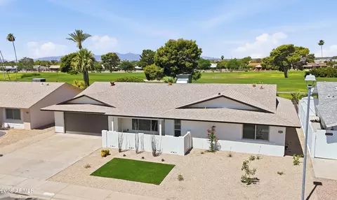 19430 N Willowcreek Cir, Sun City, AZ 85373